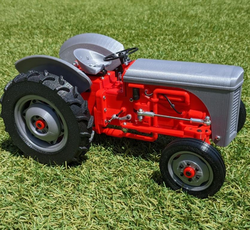 Traktor RC — widok główny